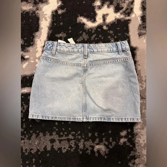 Zara | Denim Mini Skirt With Pockets |  Size S - Picture 3 of 5